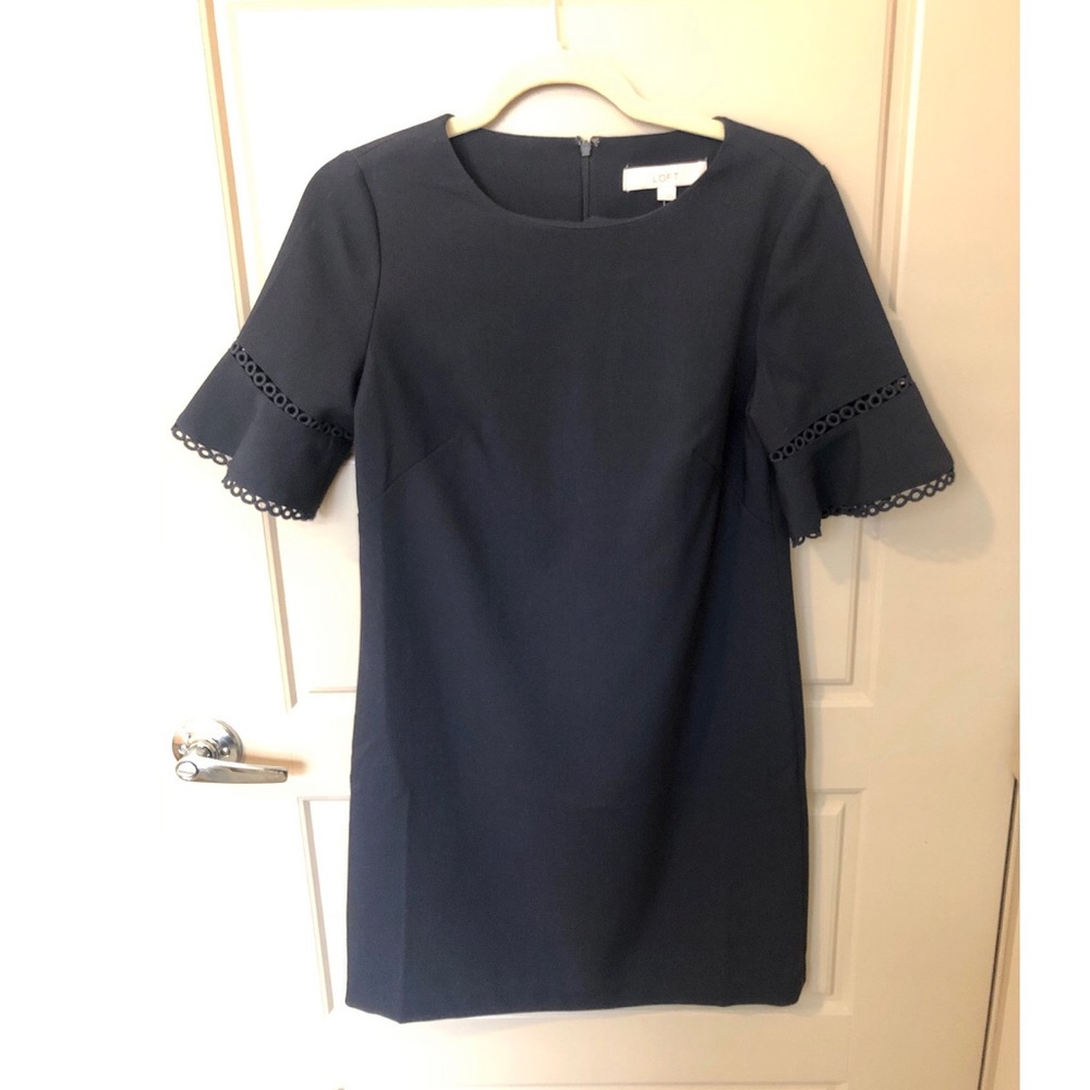 Ann Taylor LOFT - Navy Shift Dress - size 2